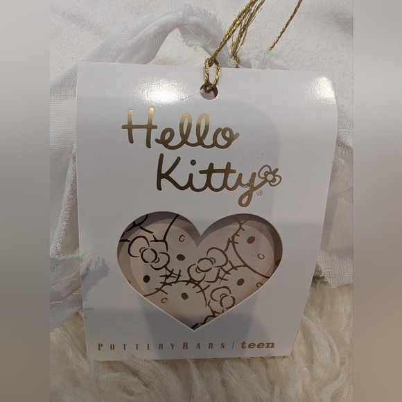 Pottery Barn Teen Women's Hello Kitty Organic Flannel Pajama Set Sz Medium - Picture 5 of 17